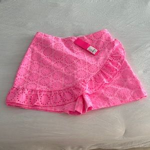 Lilly Pulitzer new with tags neon pink ruffle shorts